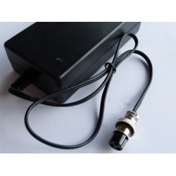Ładowarka 24V DC 1,8A